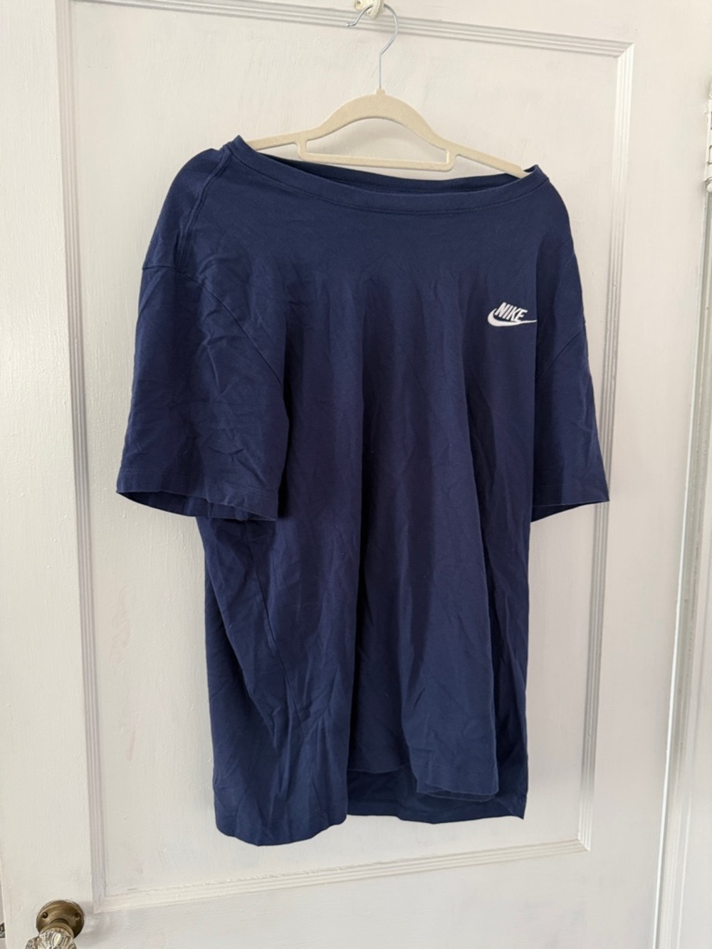 Nike Men’s Navy Short-Sleeve Tee with White Logo